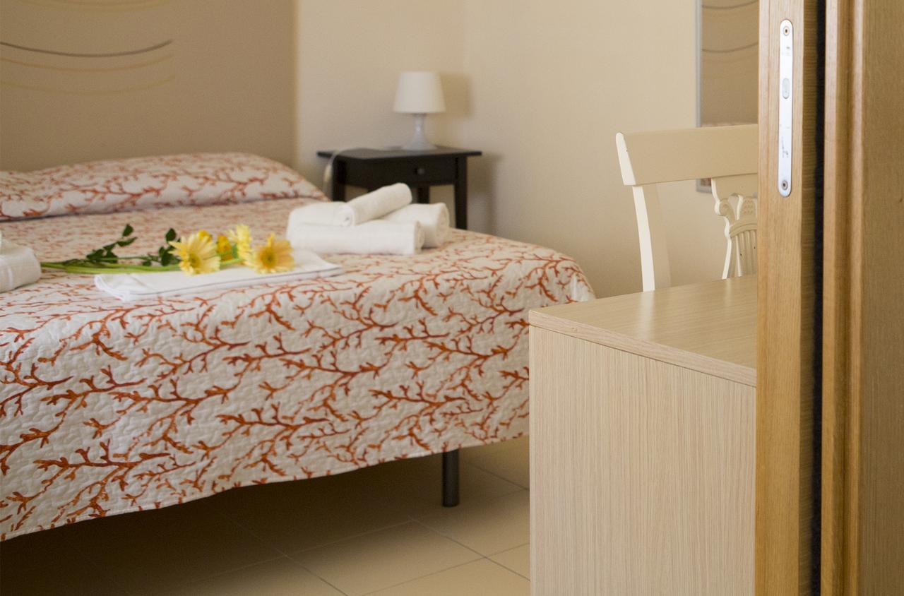 B&B Piazza Vittorio Trapani Eksteriør billede