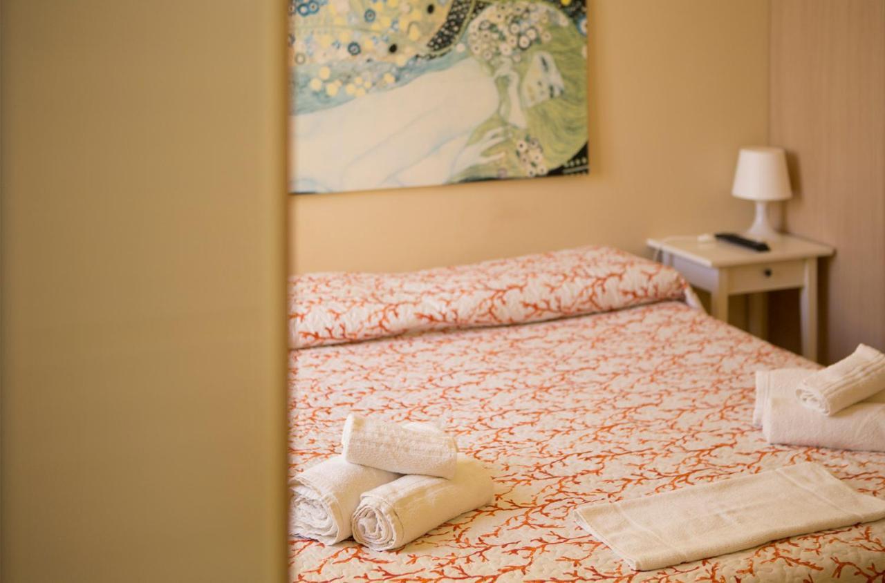 B&B Piazza Vittorio Trapani Eksteriør billede