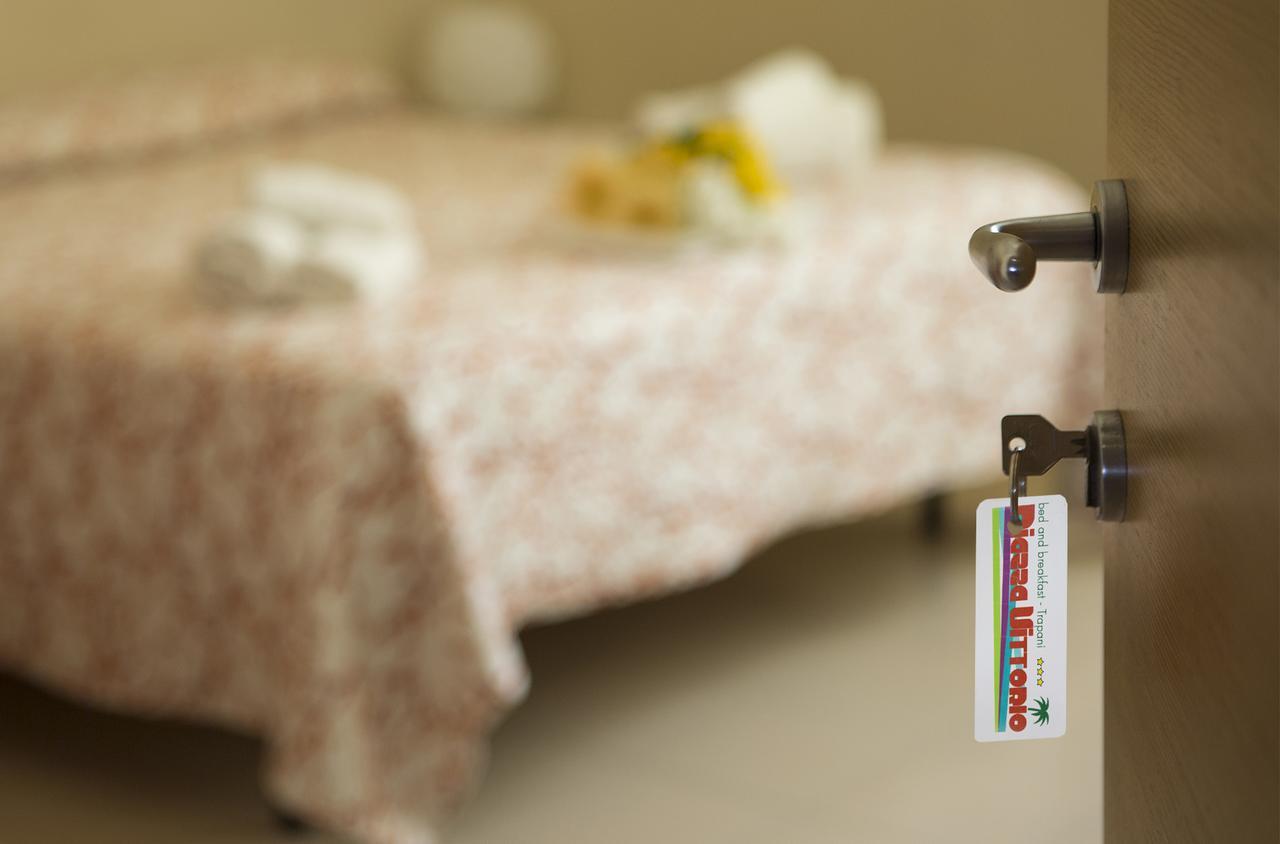 B&B Piazza Vittorio Trapani Eksteriør billede