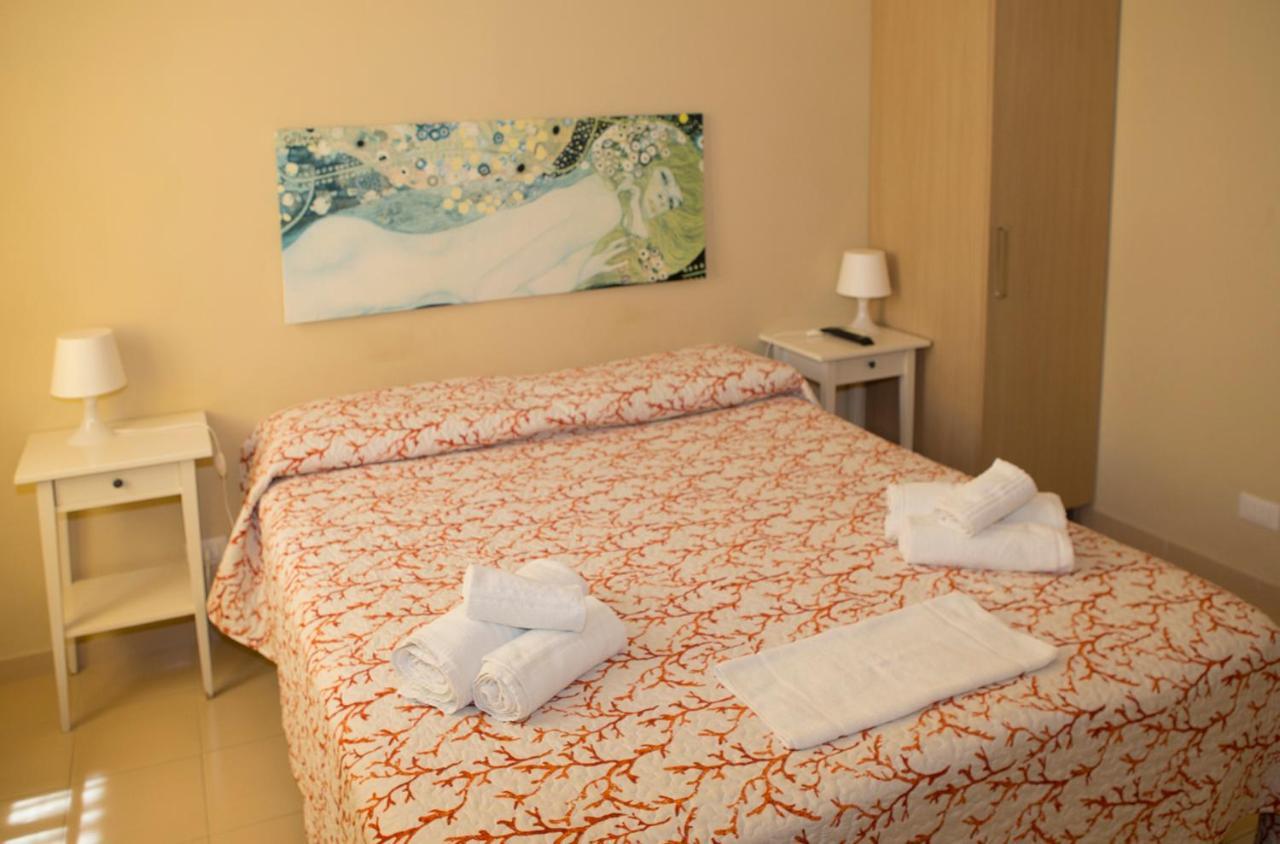 B&B Piazza Vittorio Trapani Eksteriør billede