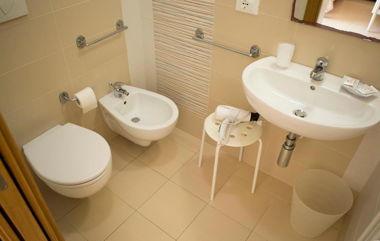 B&B Piazza Vittorio Trapani Eksteriør billede
